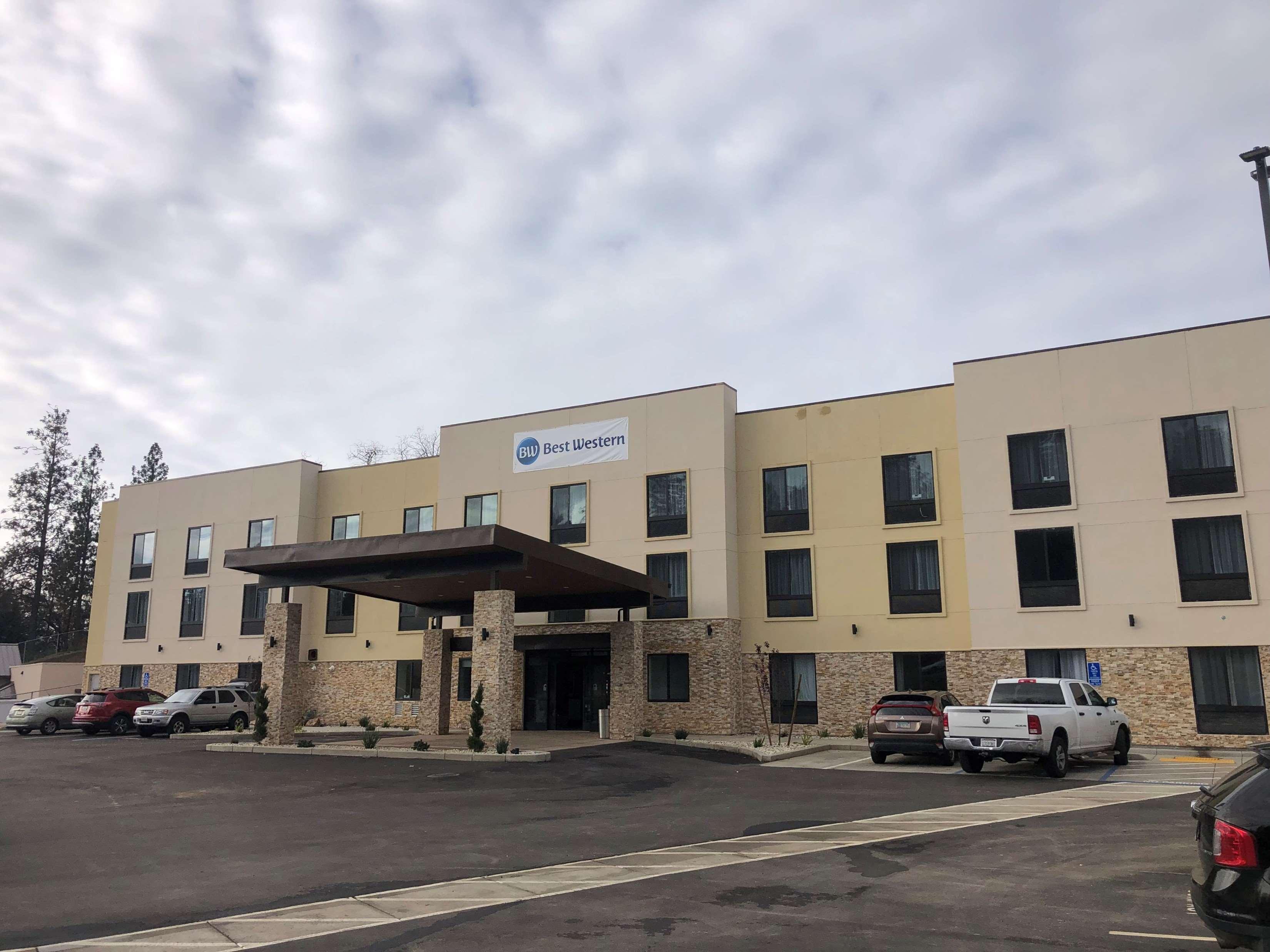 Best Western Colfax Exterior photo